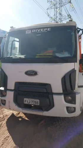 VENDO CAMINHÃO MUCK FORD CARGO BRANCO 2429 - UNICO DONO - POUCO KM RODADO