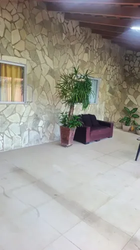 CASA SETOR UNIÃO TODA REFORMADA PROX A AV T-9 OPORTUNIDADE ÚNICA