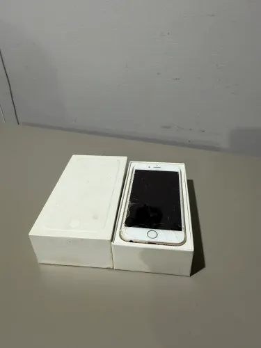 iPhone 6 quebrado