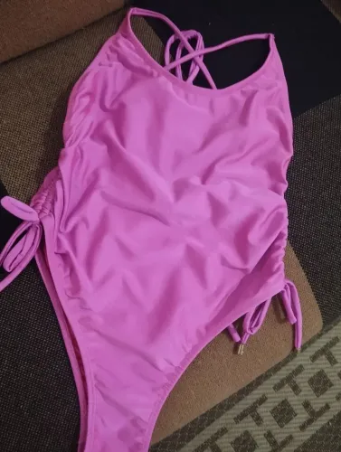 Vendo maiô rosa