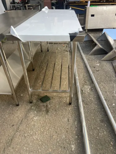 Bancada paneleiro 190 x 60 x 85 toda em aço inox pés reguláveis 
