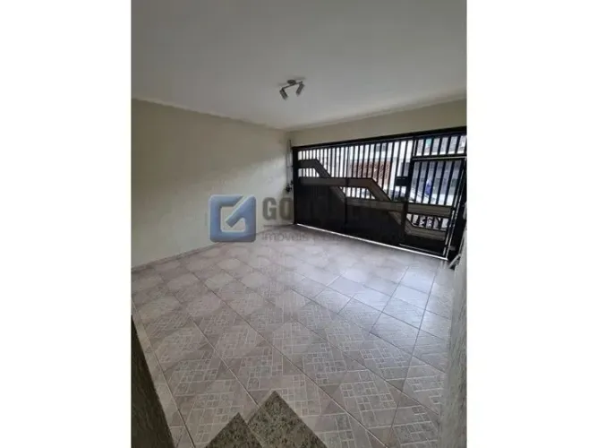 Sobrado à venda em Parque Seleta, São Bernardo do Campo  3 quartos, 2 vagas