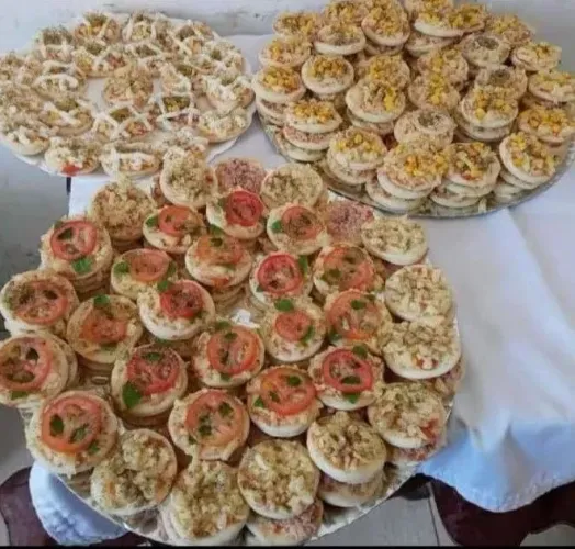 PROMOÇÃO MINI PIZZAS 7CM - PIZZAS DE QUALIDADE - MASSA MACIA & SABOROSA. TEMOS REFERÊNCIAS