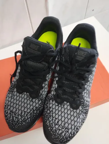 Tênis Nike 37