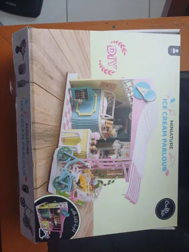 Sorveteira em Miniatura com LED