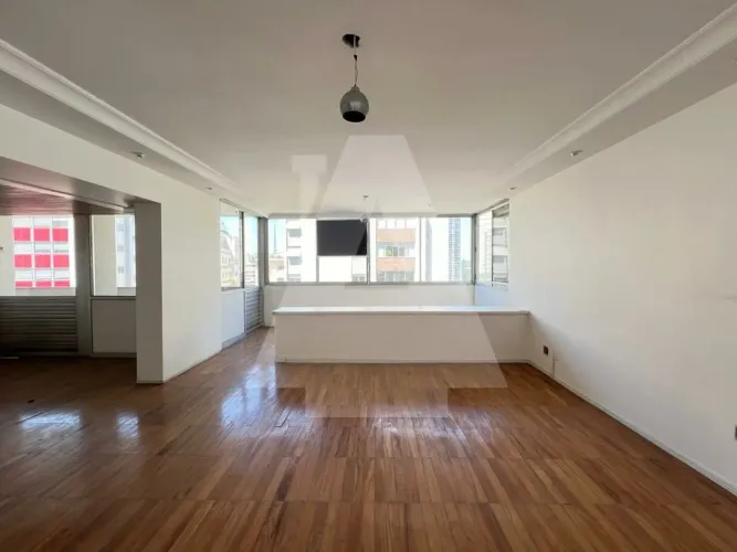 Apartamento na Rua Pernambuco.