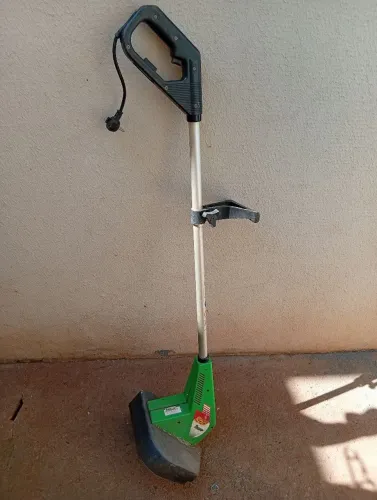 ? Aparador de Grama TRAPP Master 500W