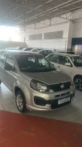 Fiat Uno Attractive 1.0 EVO Fire Flex 8V 5P 2021