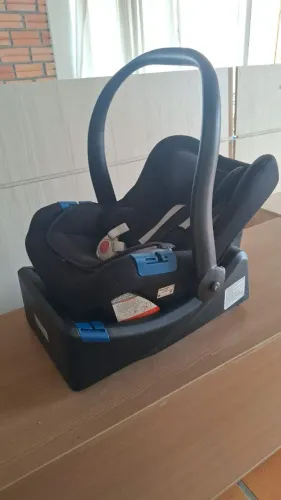 Vendo cadeira bebe conforto 