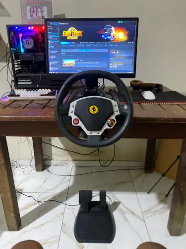 Volante Ferrari F430 Force Feedback PC + Pedais