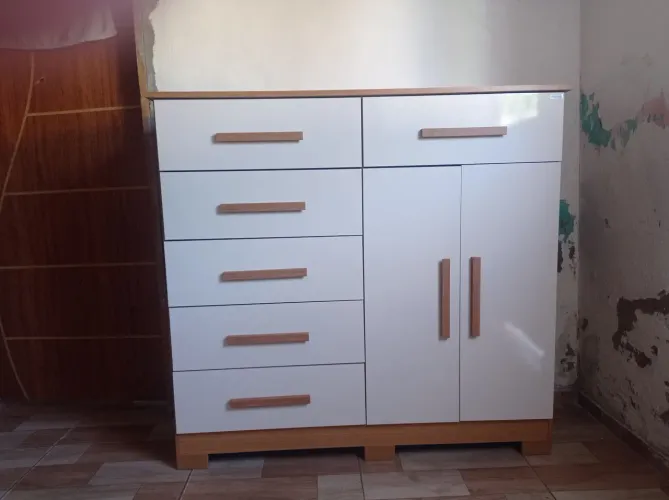 Cômoda a venda