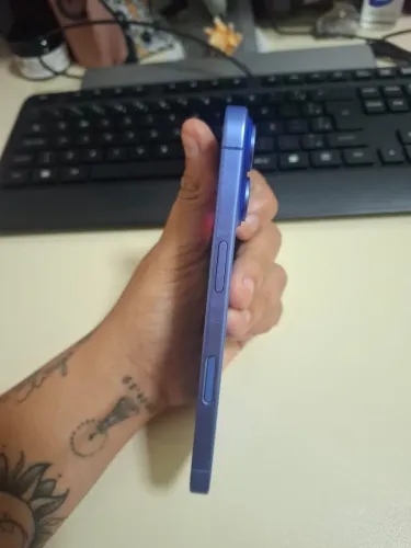 iPhone 16