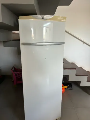 Vendo Geladeira Brastemp 380 litros
