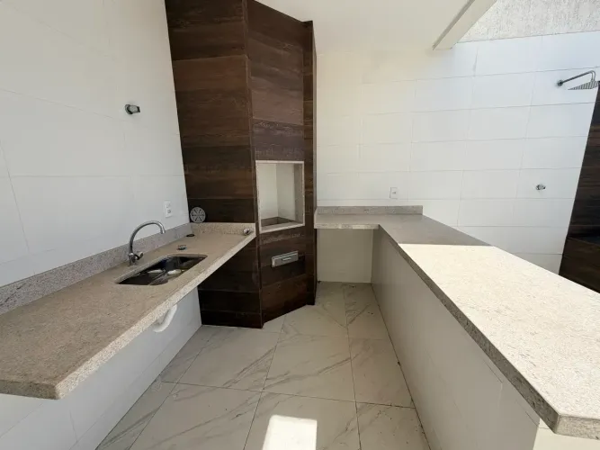 Vendo e alugo casa em condomínio 2 quartos e terraço com espaço gourmet em nova iguaçu per