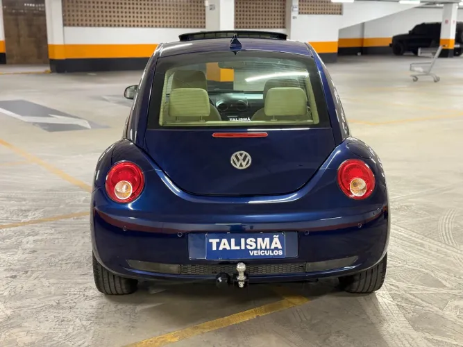 Volkswagen New Beetle 2.0 MI Mec./aut. 2010