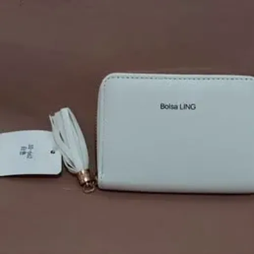 Carteira feminina marca Bolsa Ling cor Branca