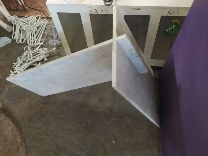 Mesa de canto mármore 