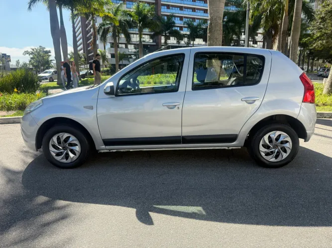Renault Sandero Expression Hi-flex 1.0 16V 5P 2011