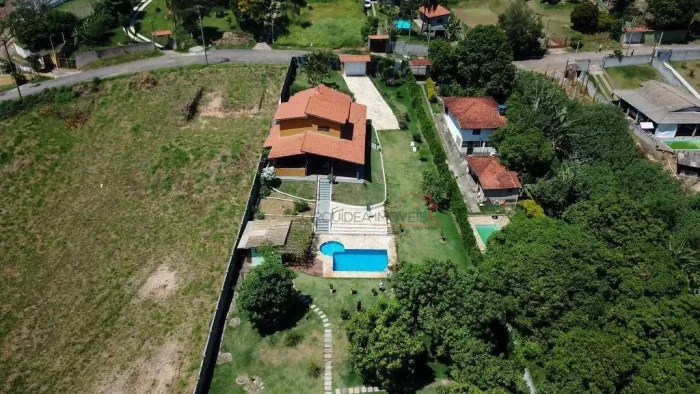 Chácara em Atibaia á venda | Chácara com piscina | Bairro Usina | Agende a sua visita