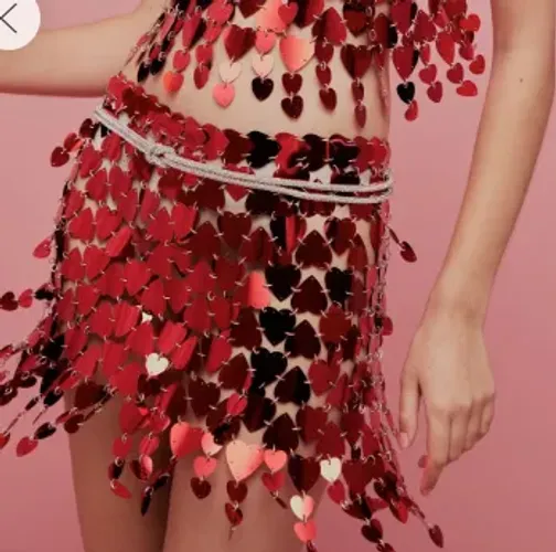 Body Chain Minissaia com Paetês de Coração Vermelho