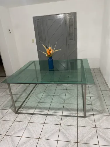 Mesa de jantar de vidro
