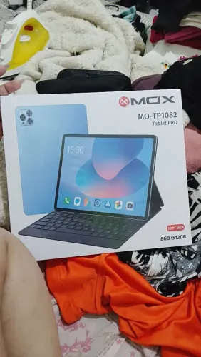 Tablet . iPad com teclado lacrado