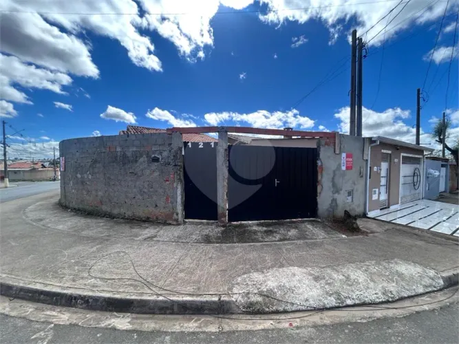 Casa com 2 quartos à venda em Loteamento gramado i - SP