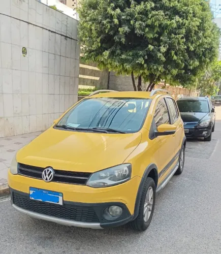Volkswagen Crossfox 1.6 MI Total Flex 8V 5P 2011