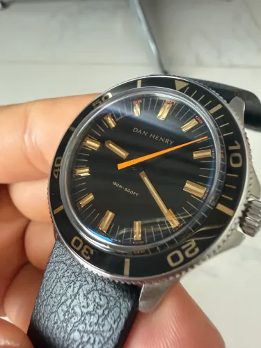 Dan Henry (ano 2024) modelo 1975 Skin Diver
