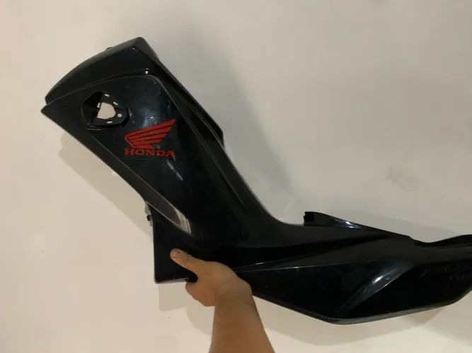 Carenagem lateral direita pop110