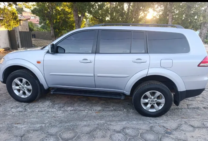 Mitsubishi Pajero Dakar 3.2 4X4 T.i. Dies. 5P Aut. 2014