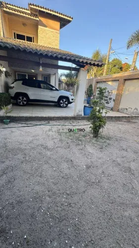OPORTUNIDADE - PERMUTA POR VEÍCULO - Casa com 3 suítes, espaço gourmet, piscina, à venda, 