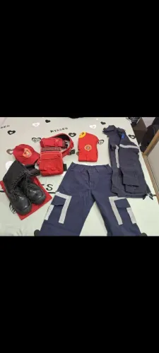 Fardamento bombeiro civil