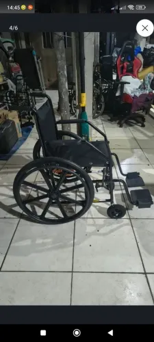 CADEIRA DE RODAS 