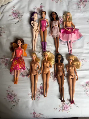 Bonecas Barbies