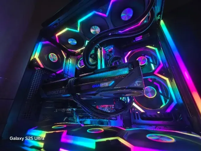 PC Gamer Aorus RTX 5070 9TB Ryzen9 X870 Novo com Nota fiscal