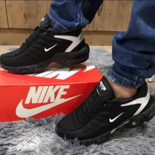 Sapatos masculino e feminino 