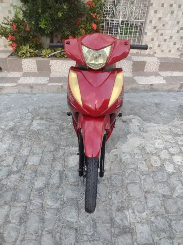 Moto toda boa de eletrica motor carenagem pintura 