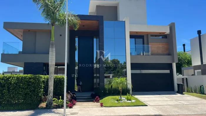 Casa em condomínio com 4 suítes à venda em Ratones, Florianópolis