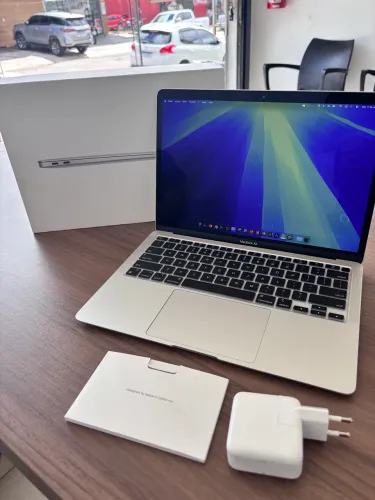 MacBook Air M1 2020