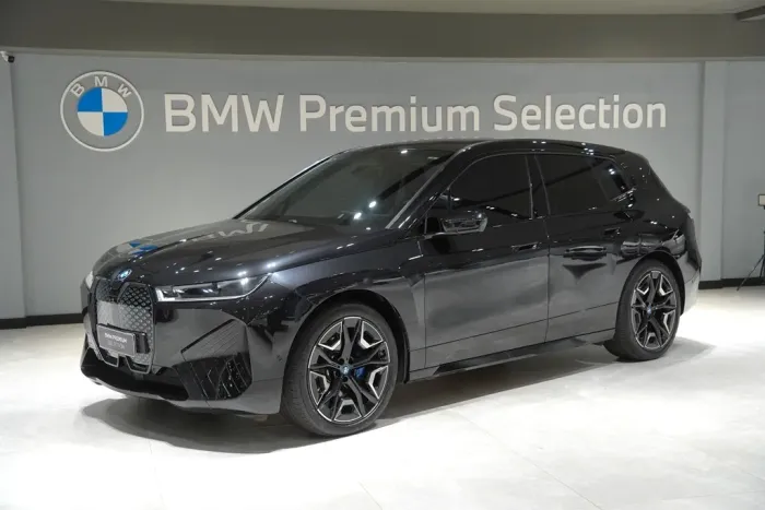 BMW IX Xdrive 50 Sport Aut. (elétrico) 2024