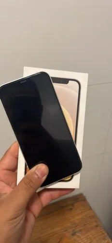 iPhone 12 barato pra ir embora