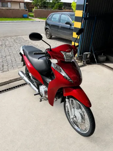 Honda biz 110i com partida eletrica unico dono com apenas 6 mil km