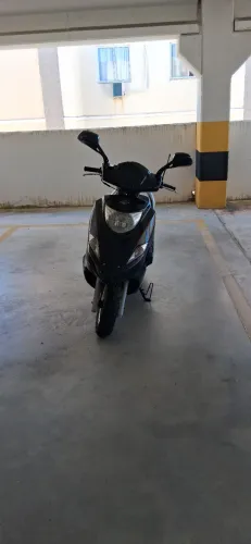Suzuki Burgman 125i 2017 - Injeção Eletrônica - Apenas 50 mil km