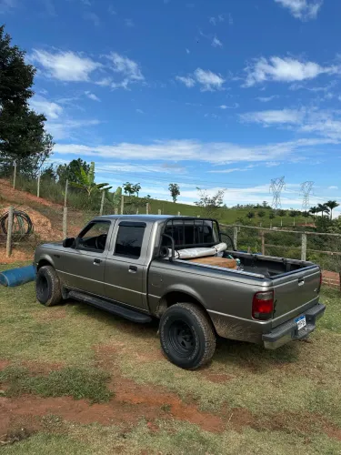 Ford Ranger XLT 2.8 8V 135cv 4X4 CD TB Diesel 2002