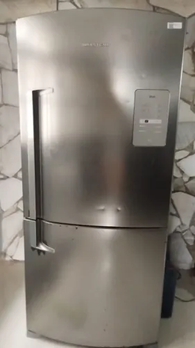 Geladeira inverter 580l