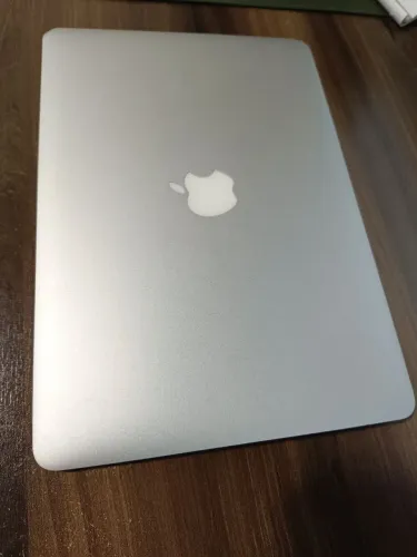 Macbook Air 13,3" 2011 A1369 - Com defeito