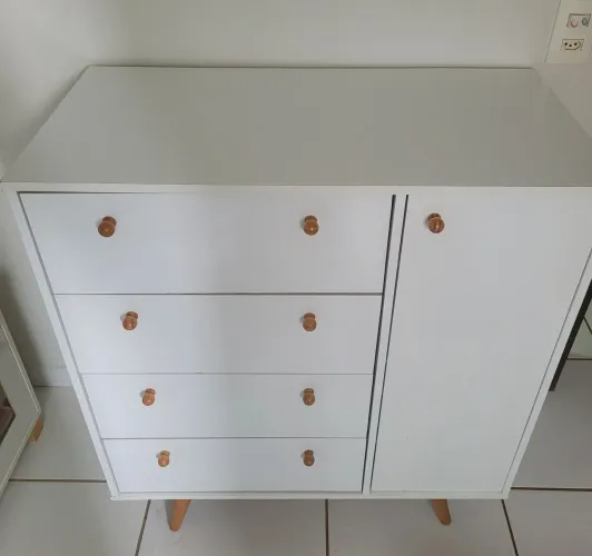 Cômoda 4 Gavetas