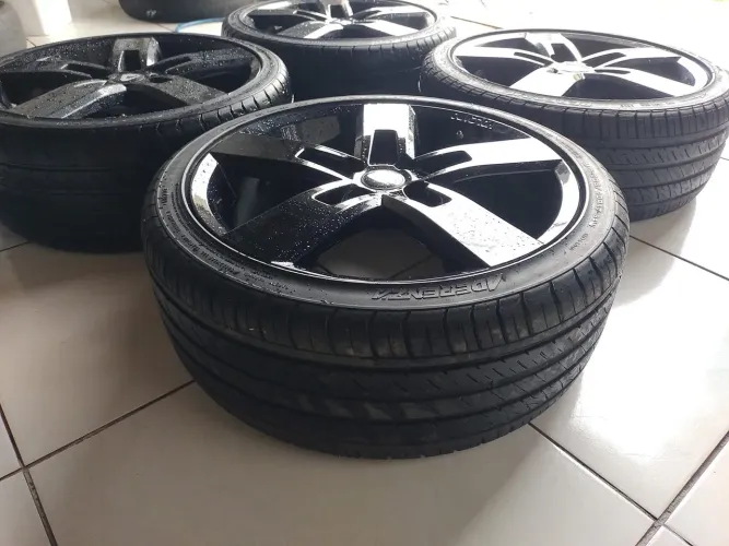 Vende-se jogo de rodas aro 17 strong Vulcano