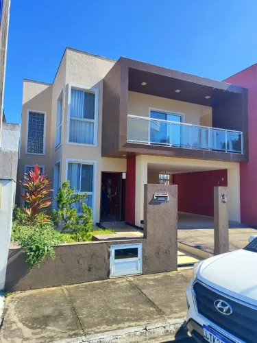 Maravilhosa casa no Vale dos Cristais prox ao clube com 4 qts sendo 2 suites